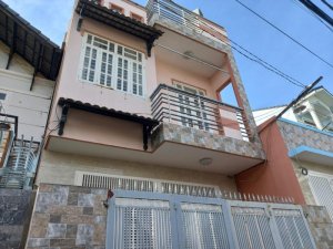 Giảm 1 tỷ Nhà vuông 2T Hà Huy Giáp Q12, 110m2, 5x22m