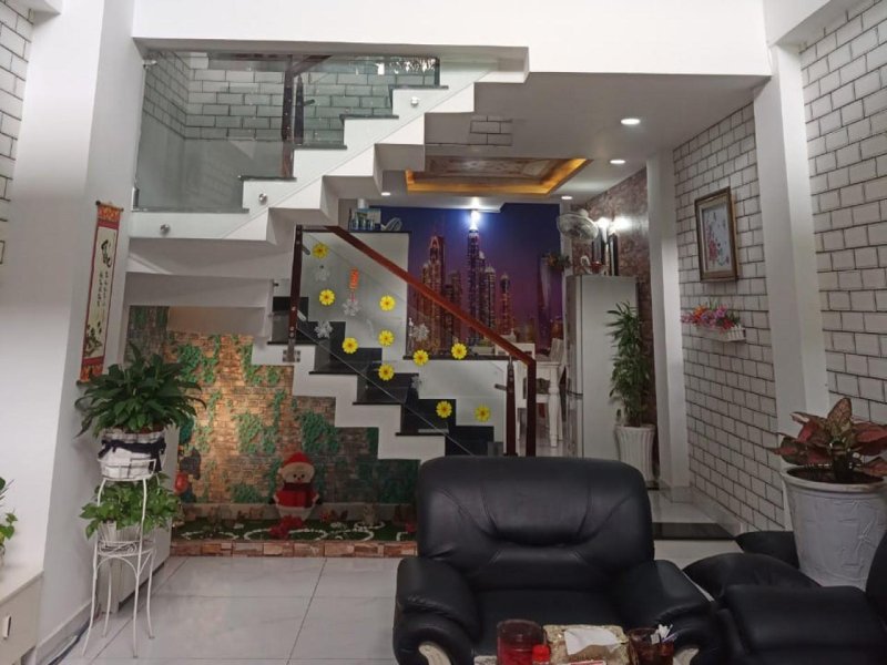 Giảm 1.3 tỷ Nhà vuông 4T sát chợ Đường Q12, 58m2, 4x15m