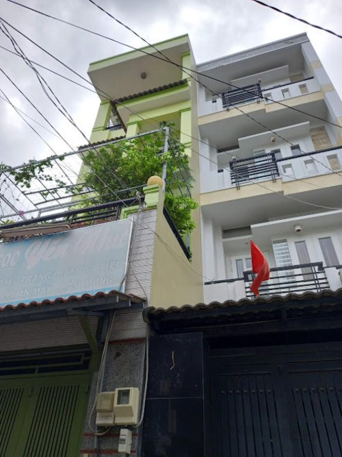 Giảm 1 tỷ Nhà vuông 3 tầng Đ. số 9 GV, 72m2, 4x18m