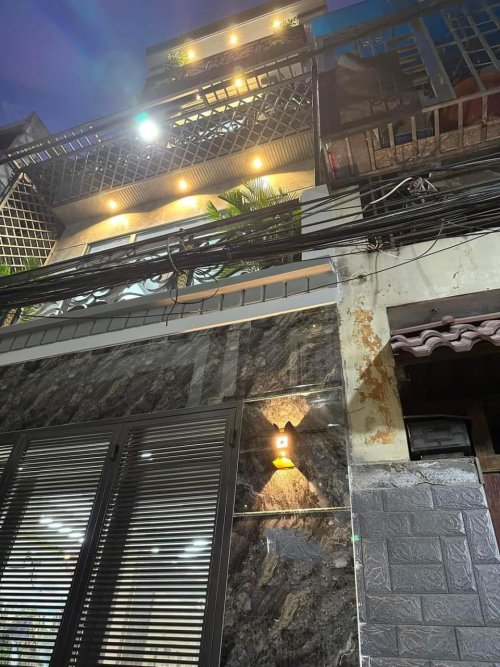 Giảm 300tr Nhà vuông 4T Nguyễn Duy Cung GV, 35m2, 4x10m