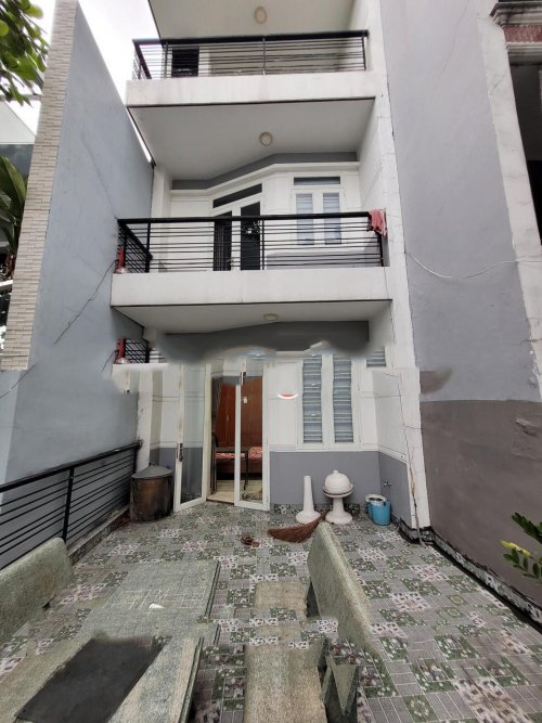 Giảm 4.2 tỷ Nhà Vuông 3 tầng mặt tiền Nguyễn Tư Giản GV, 95m2, 4x23m