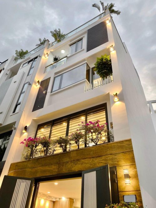 Giảm 300tr Nhà Vuông 5T Phạm Văn Chiêu GV, 50m2, 5.1x11m