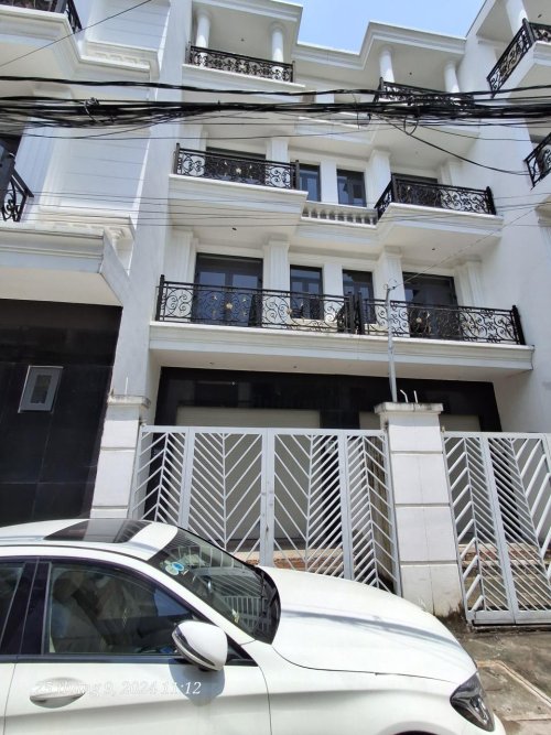nhà mới 4 Vuông tầng 72m2, Đ.5m Tô Ngọc Vân Q12