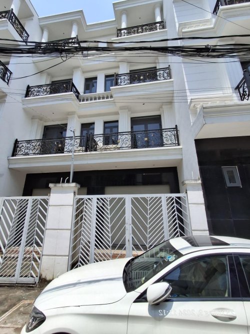 mới xây Vuông 4 tầng 82m2, Đ.5m Tô Ngọc Vân Q12