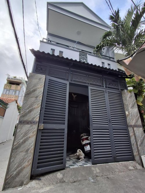 Giảm 300tr! Nhà Vuông 2 tầng 68m2, Đ.5m Quang Trung QV