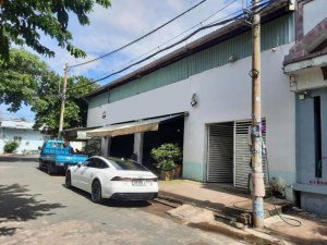 Rẻ! Nhà xưởng 2T HXT 372m2, 2 MT Hà Huy Giáp Q12