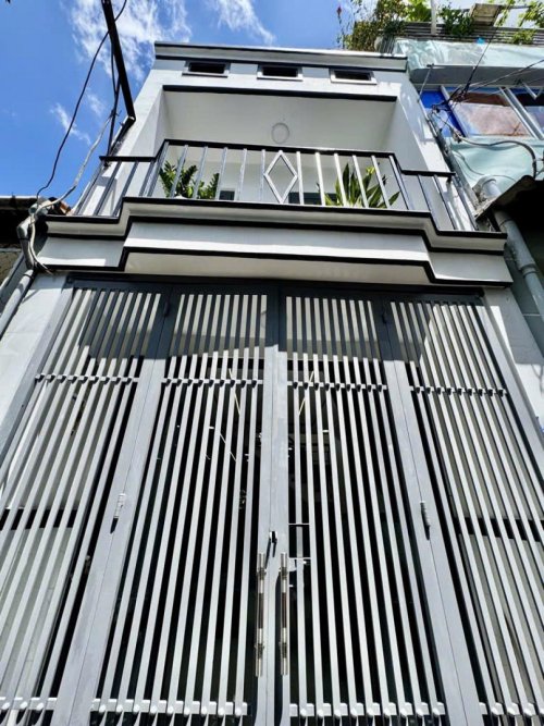 Nhà 2 tầng 32m2, Vuông Nguyễn Duy Cung QV