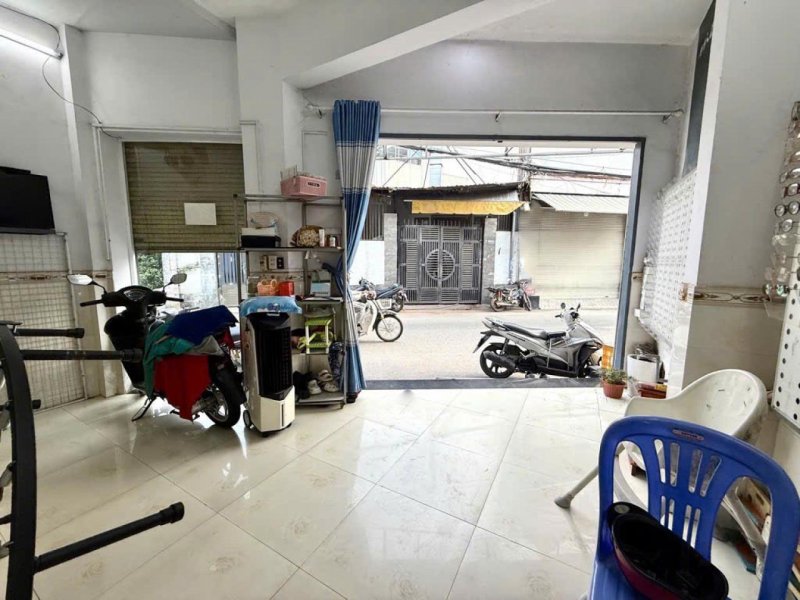 Giảm 200tr! Nhà mặt tiền 2 tầng HXT 40m2, Vuông Liên Khu 2-5 Q12