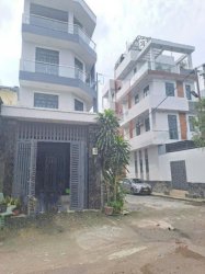 mới xây mặt tiền 2 MT 4 tầng Xe tải tránh 90m2 Thạnh Lộc 16 Q12
