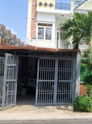 Nhà mặt tiền Vuông 2 tầng Xe tải tránh 100m2 Thạnh Lộc 16 Q12