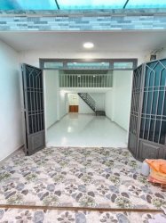 Nhà Vuông 2 tầng Hẻm Ôtô 33m2 Phan Văn Hùm Q12