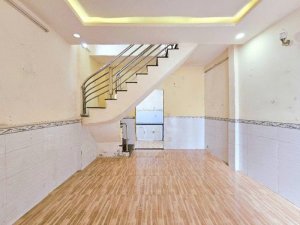 Nhà Vuông 2 tầng 28m2 Nguyễn Văn Công QV