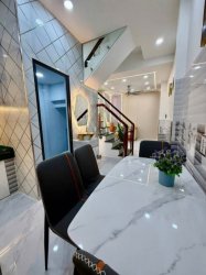 nhà mới 2T 27m2, nội thất minh bạch Quang Trung QV