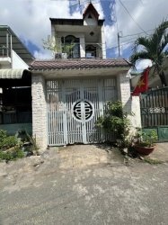 Nhà MT Vuông 2 tầng, Đ. Ôtô né, 95m2 Trung Mỹ Tây 3 Q12
