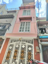 Nhà giá đẹp N.hậu sổ hồng riêng 4T 31m2 Võ Văn Kiệt Quận 1
