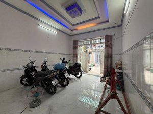 Giảm 500tr! Nhà Vuông sổ hồng riêng 2 tầng HXT 60m2 Vườn Lài Quận 12