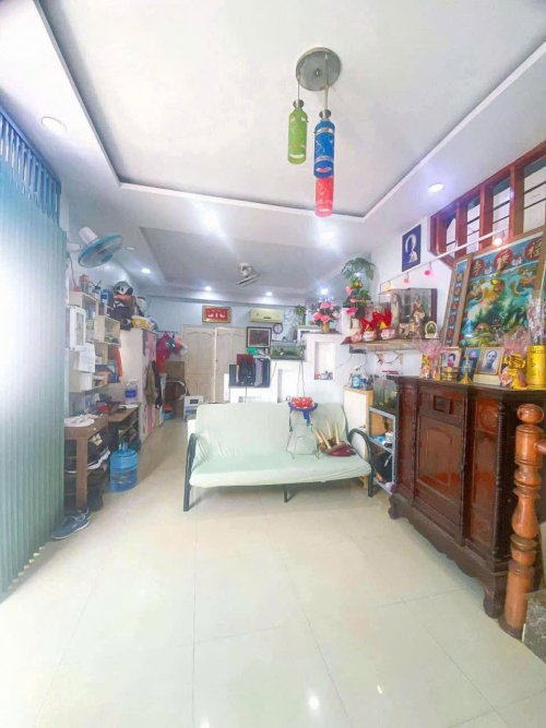 Nhà sổ hồng riêng 2T 38m2 Cách Mạng Tháng Tám Quận 3