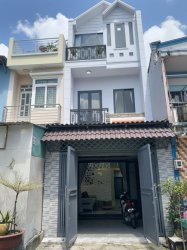 L1555 sát CV Làng Hoa Gò Vấp, SHR, Vuông, HXH, 4T, 4x14m, 5.x tỷ