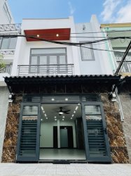L1565 ngay CV Làng Hoa Gò Vấp, sổ hồng riêng, Vuông, 2 tầng, 4x8m, 4.x tỷ