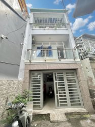 L1599 gần chợ Gò Vấp, sổ hồng riêng, nở hậu, 3T, 3.9x9m, 5.x tỷ