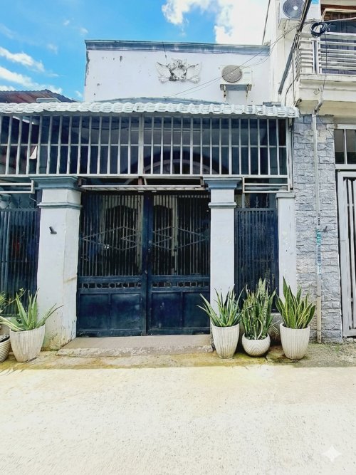 L1605 gần Chợ Đầu Mối Nông Sản Hóc Môn, sổ hồng riêng, Vuông, hẻm XH, 2 tầng, 4x11m, 3.x tỷ