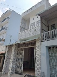 L1628 sát cầu Sông Chùa BT, sổ hồng riêng, Vuông, HXT, 2 tầng, 4x16m, 3.x tỷ