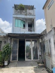 L1639 Giảm 1.4tỷ! Chợ Đầu Mối Nông Sản Hóc Môn, sổ hồng riêng, Vuông, hẻm xe hơi, 3 tầng, 4x17m, 3.x tỷ