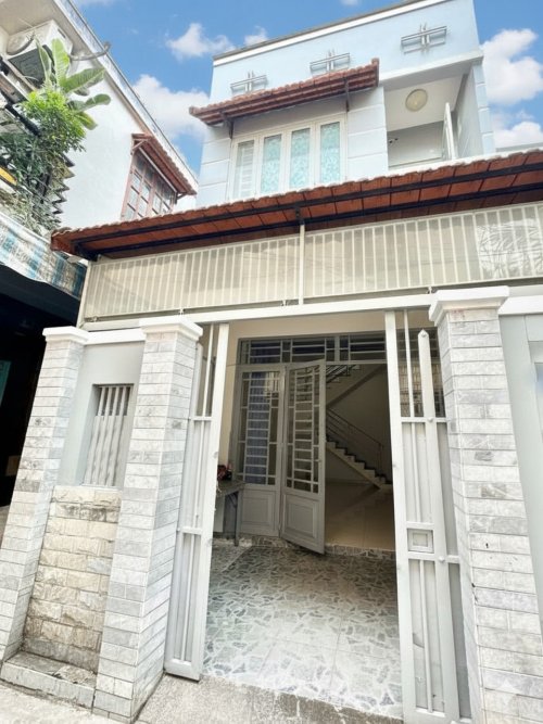 L1731 Giảm 100tr! sát Ngã tư Hàng Xanh, SHR, Vuông, 2T, 3.8x19m, 5.x tỷ