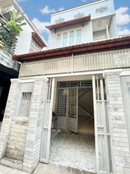 L1731 Giảm 100tr! sát Ngã tư Hàng Xanh, SHR, Vuông, 2T, 3.8x19m, 5.x tỷ