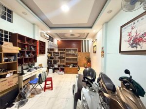 K1916 gần ngã tư An Sương, sổ hồng riêng, 2 MT, 3T, 4.3x19m, 8.x tỷ