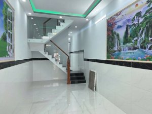 H1962 nhà mặt tiền Hiệp Thành 13 Q12, sổ hồng riêng, Vuông, 2T, 4x16m, 9.x tỷ