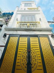 D2069 nhà Nguyễn Thượng Hiền GV, SHR, Vuông, 4 tầng, 4.x tỷ
