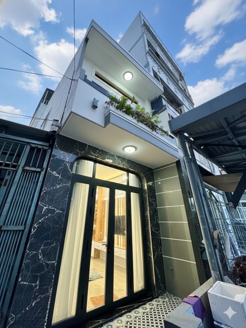 L2091 nhà Lạc Long Quân Tân Bình, sổ hồng riêng, hẻm XH, 2 tầng, 4.x tỷ