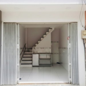 T2137 nhà MT Nguyễn Kiệm Gò Vấp, sổ hồng riêng, Vuông, 3 tầng, 3.x tỷ