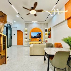 T2161 nhà 1/ Quốc Lộ 13 Bình Thạnh, sổ hồng riêng, Vuông, 3T, 5.x tỷ