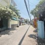 O2402* Cần nhà hẻm thông, xe hơi né nhau?