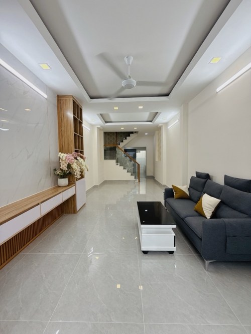 L2431* CẦN GẤP nhà nhận nhà ở ngay không tốn tiền sửa chữa?