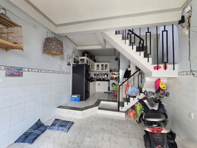 [T2483*] Nhà hẻm thông sát UBND Bình Lợi Trung, giá rẻ ở ngay, 3.x tỷ