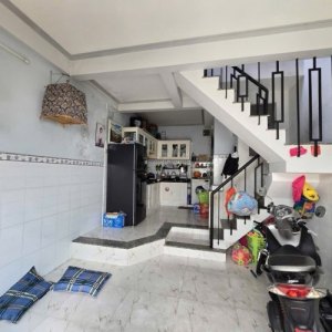 [T2483*] Nhà hẻm thông sát UBND Bình Lợi Trung, giá rẻ ở ngay, 3.x tỷ