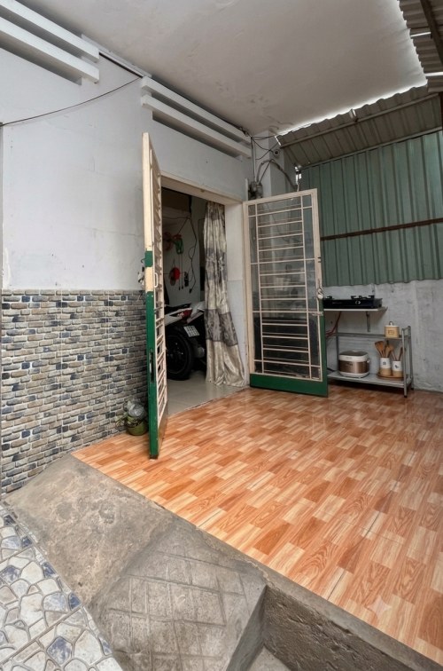 K2490 | Bán nhà mặt tiền Đường 6m thông ngang 5.5m sát chợ, chỉ 12.x tỷ