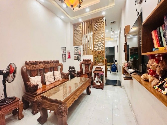 [O2498] Nhà tốt 3 tầng ngang 8m sát cầu Gò Dưa Hiệp Bình, tiềm năng tách 2 sổ, giá 10.x tỷ!