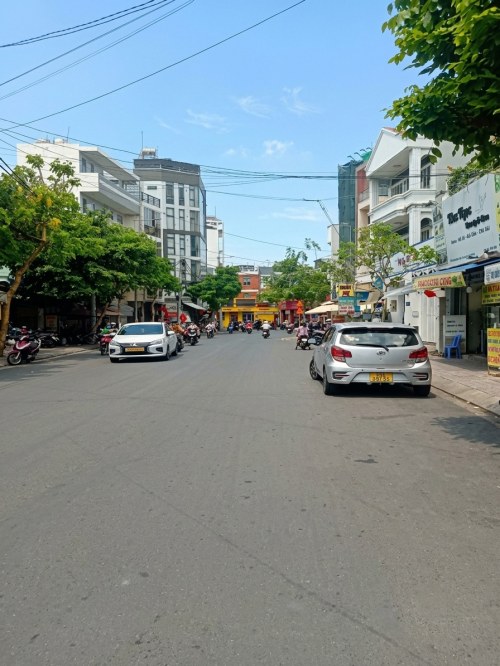 [T2549] Siêu phẩm Bình Thạnh: mặt tiền 5 tầng, nở hậu 11m, sát BV Gia Định, 18.x tỷ