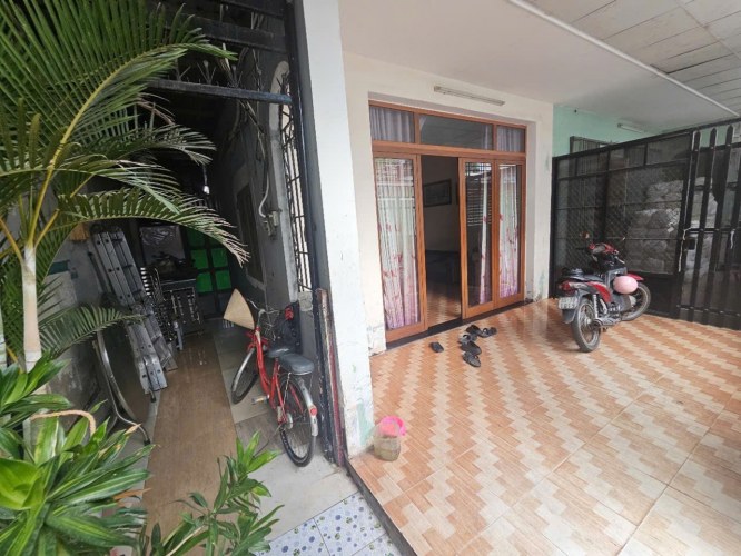 [T2597*] BÁN ĐẤT TẶNG NHÀ 2T MT NGANG 10M giá hấp dẫn - 20.X TỶ