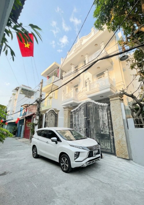 [T2603*] Tòa nhà CHDV 20P có hầm thang máy gần MT. Giá 32.x tỷ
