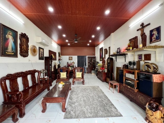 [H2662*] Mua 1 được 3! Nhà ở kèm kho xưởng 871m2 gần Chợ Gấu, giá 31.x tỷ