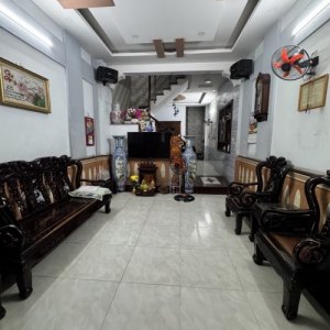[KH069*] Cắt lỗ nhà 2 lầu 8PN sát chợ Cầu chỉ 6.x tỷ giá hấp dẫn