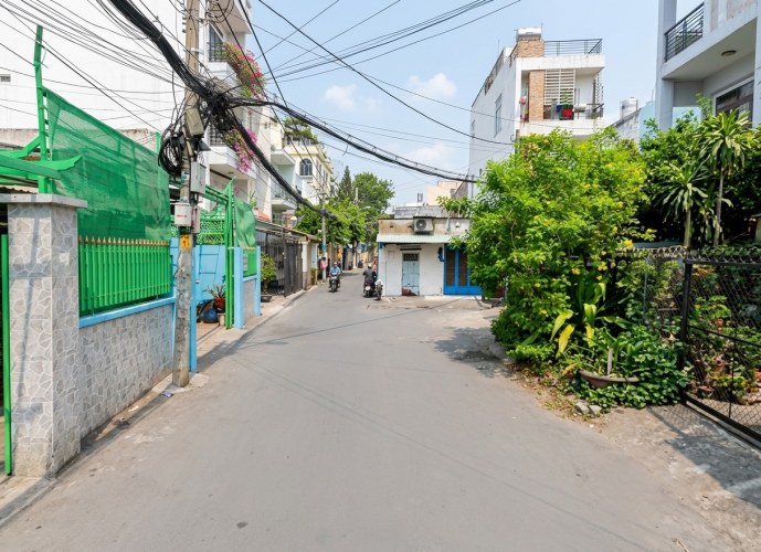 D2785* Tìm đâu ra Biệt thự ngang 8m sát Emart Phan Văn Trị 25.x tỷ?