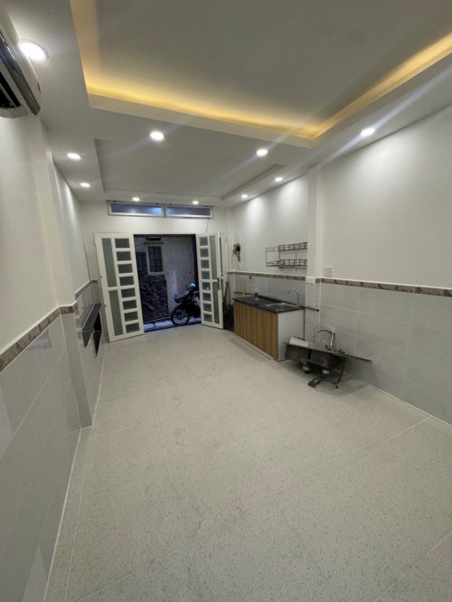 K2788* Tò mò căn nhà 2T ngang 8.2m cách XVNT 20m giá 7.x tỷ