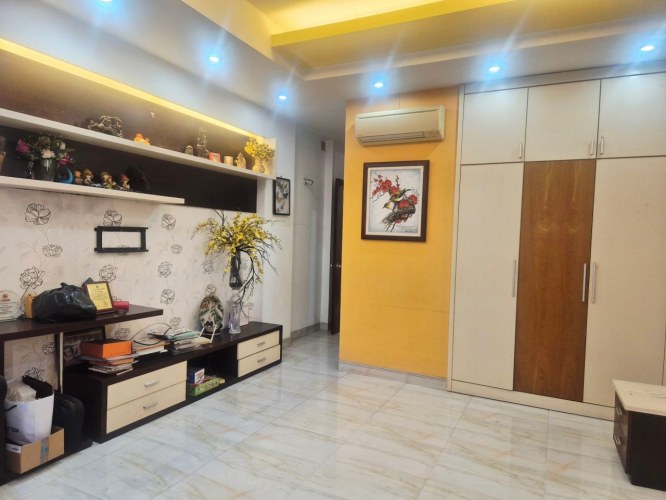 H2792* Tòa Nhà Thang Máy MT sát Chợ Hạnh Thông Tây, 10.x Tỷ