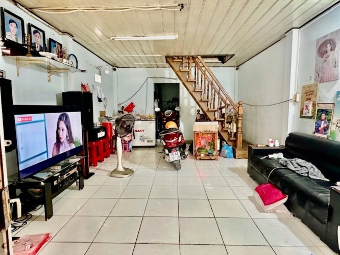 [T2821*] Bán nhà lô góc Quang Trung sát UBND Phường Gò Vấp, 4.x tỷ